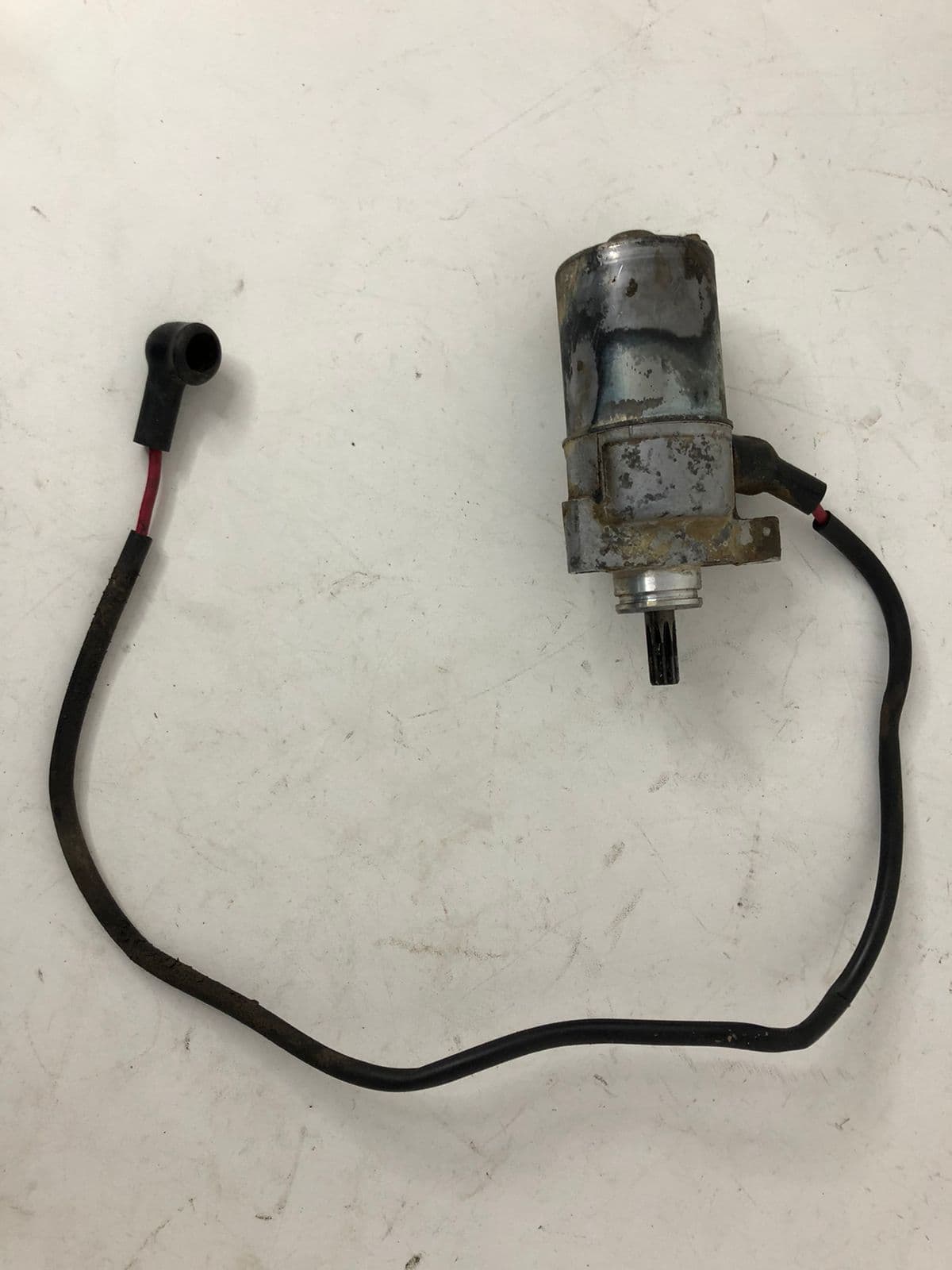 MOTOR DE PARTIDA YAMAHA CRYPTON 105 1998 À 2004 — imagem 3