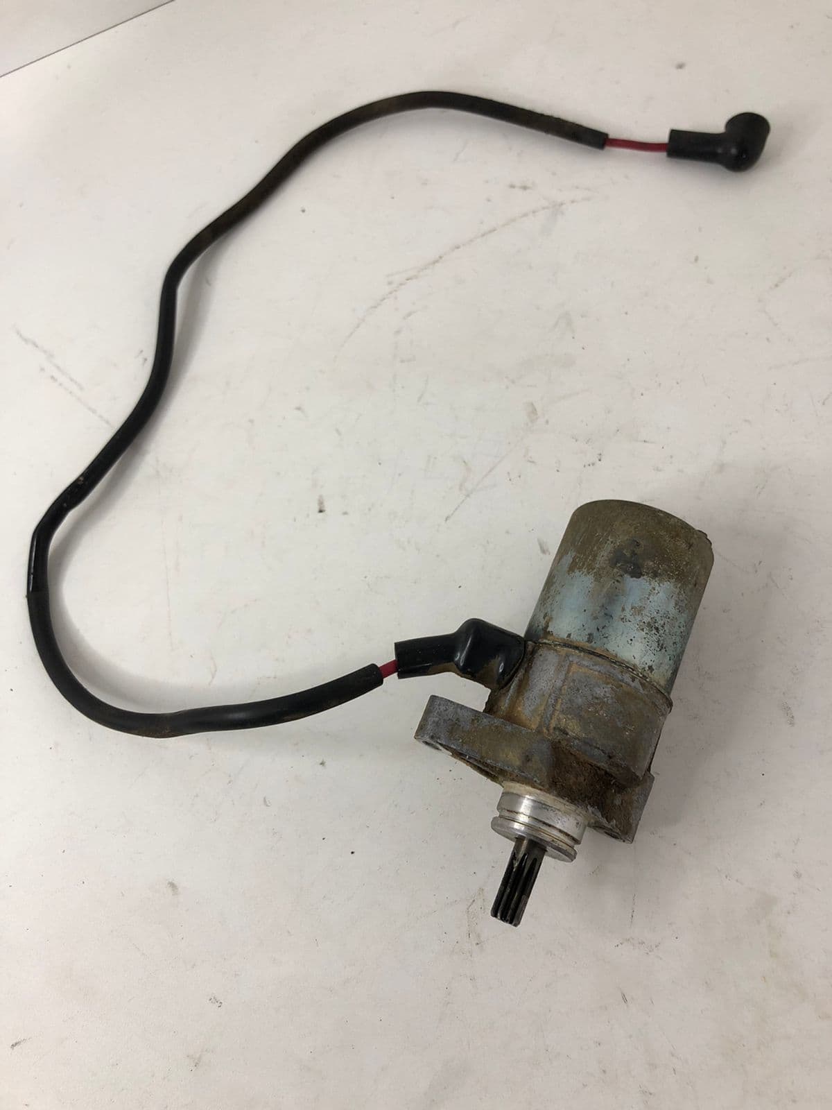 MOTOR DE PARTIDA YAMAHA CRYPTON 105 1998 À 2004 — imagem 2