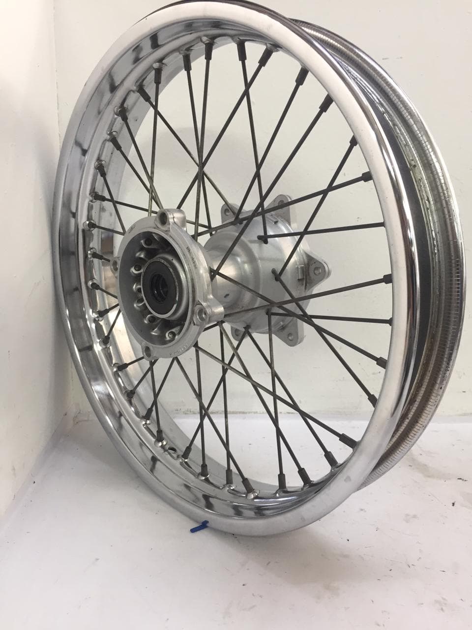RODA TRASEIRA HONDA BROS 160 2016 À 2020 ''FREIO À DISCO'' — imagem 7