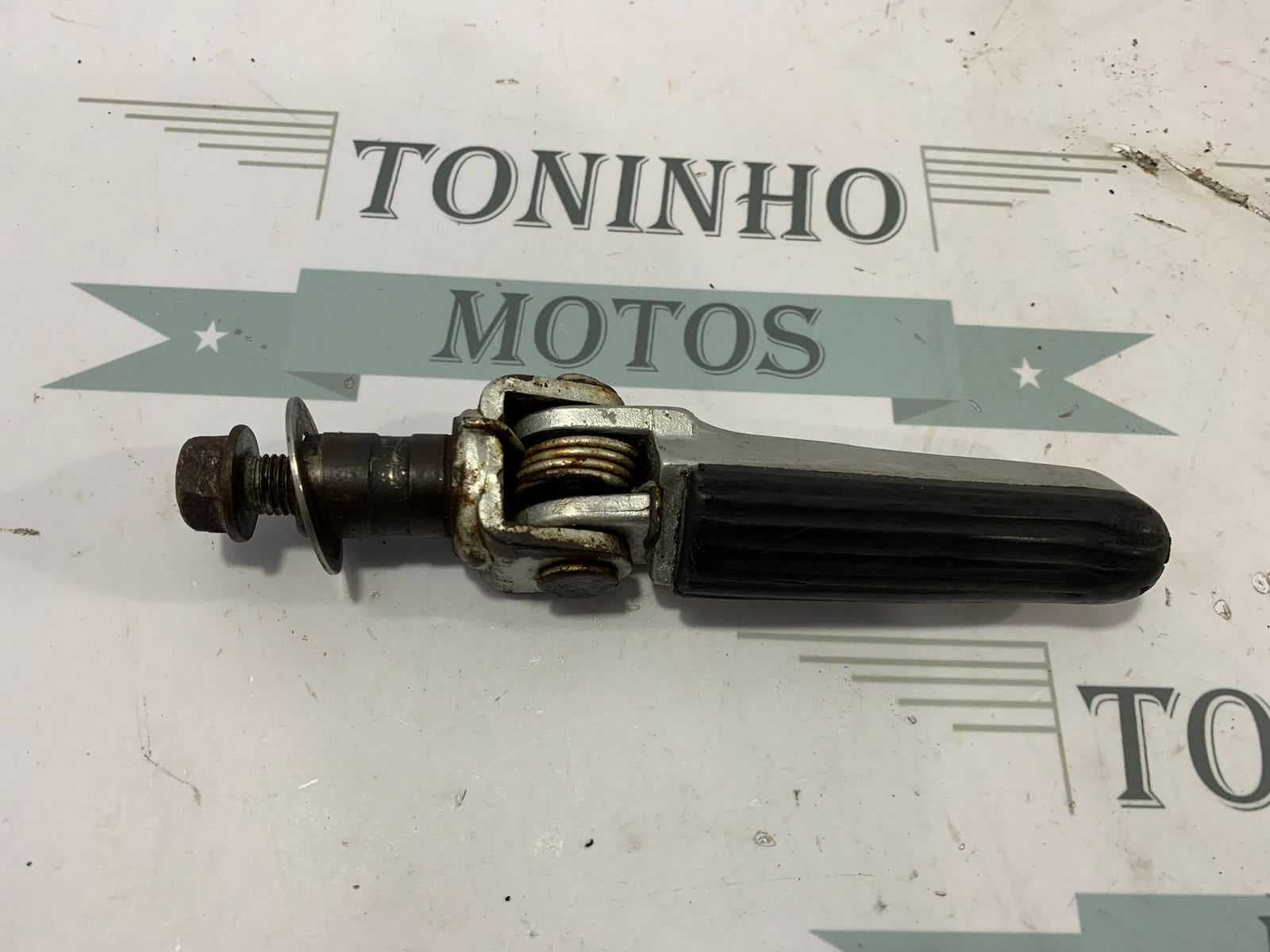 PEDALEIRA DIANTEIRA ESQUERDO HONDA CBR900RR 1998/1999