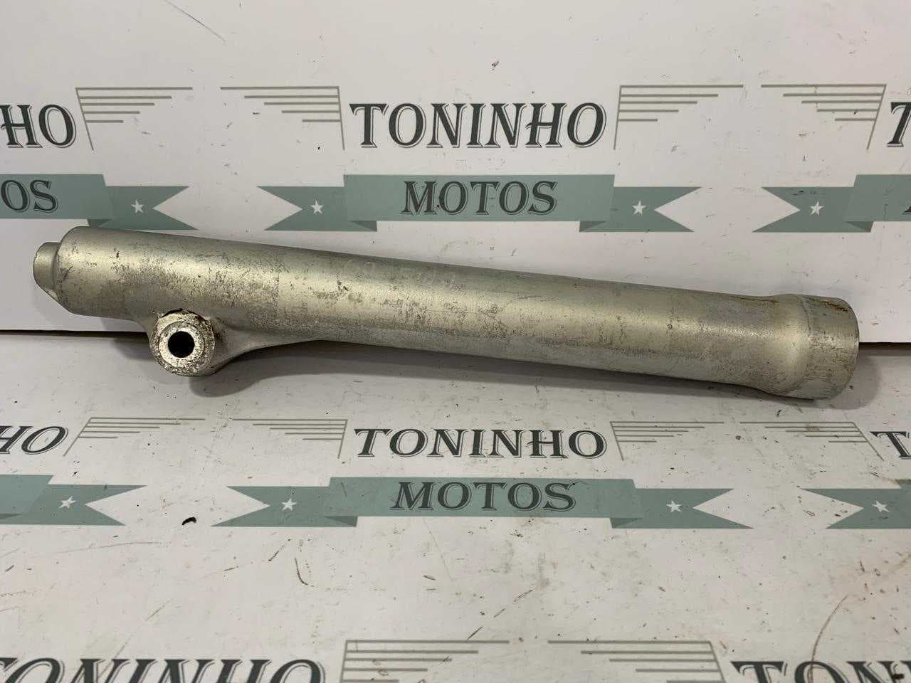CANELA BENGALA LADO DIREITO HONDA BROS 125 / BROS 150