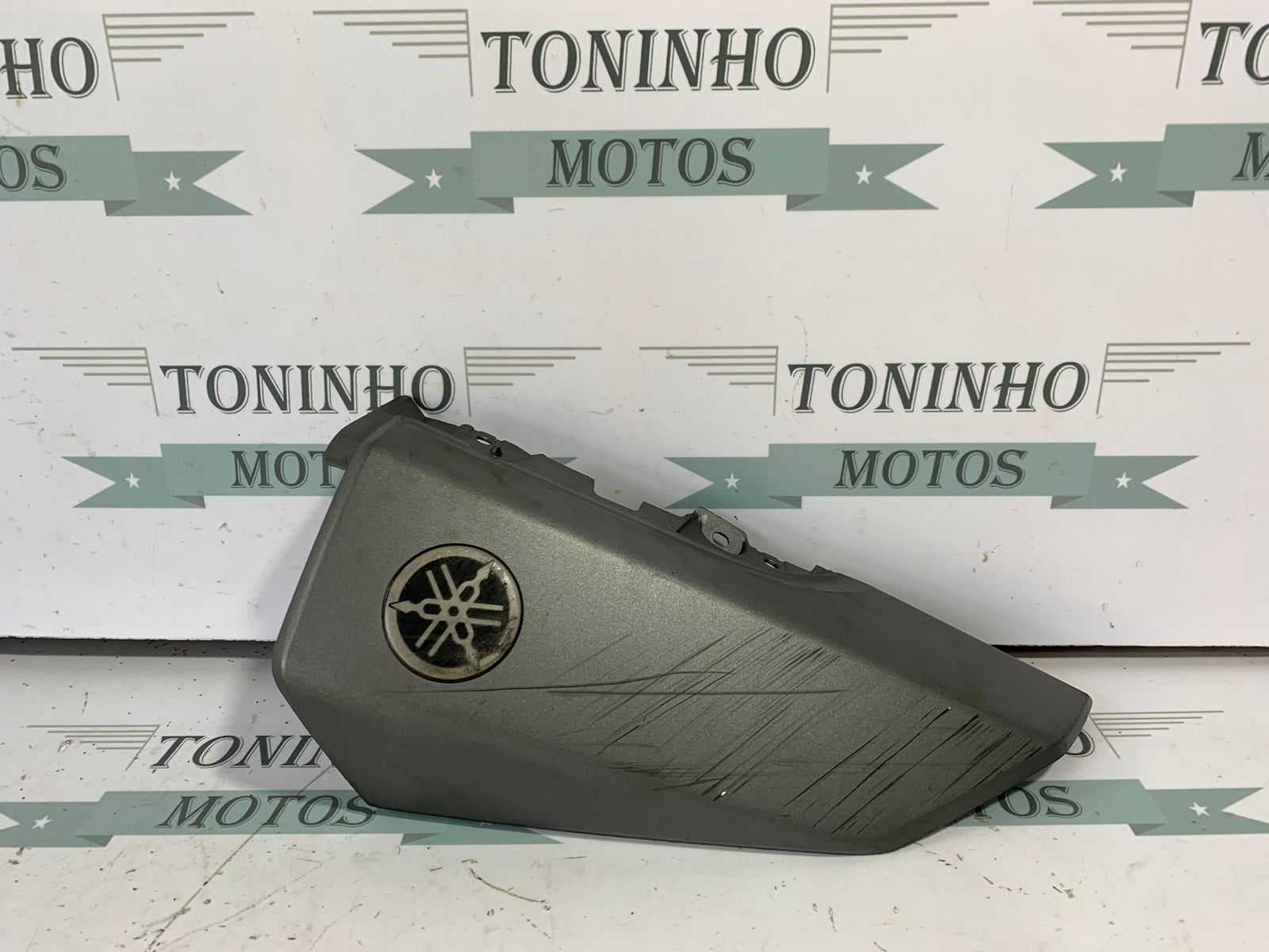 TAMPA DIANTEIRA INFERIOR DIREITO YAMAHA N-MAX 160 2017