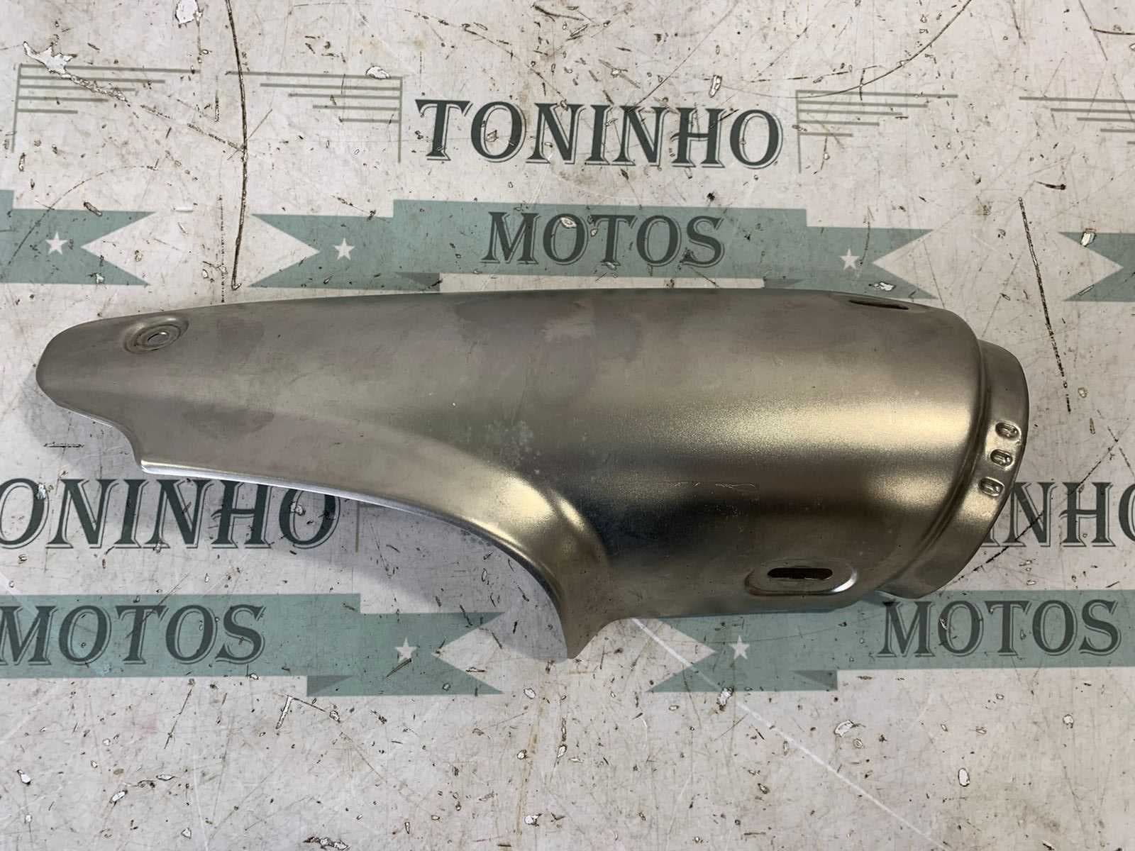 PROTEÇÃO INFERIOR DA PONTEIRA DO ESCAPAMENTO BMW R1200