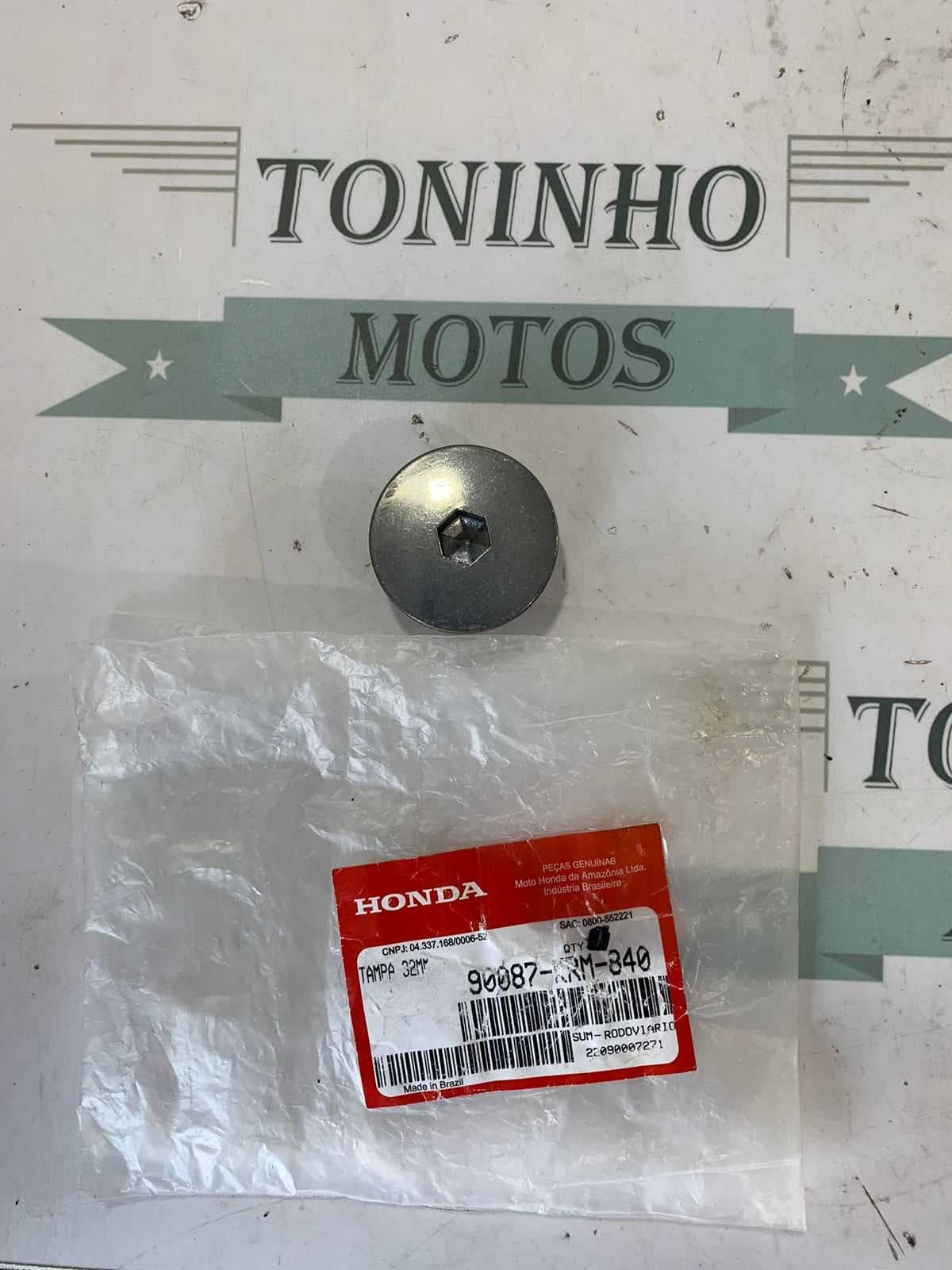 TAMPA PONTO MOTOR 32MM HONDA TITAN150 / BROS150 / FAN125