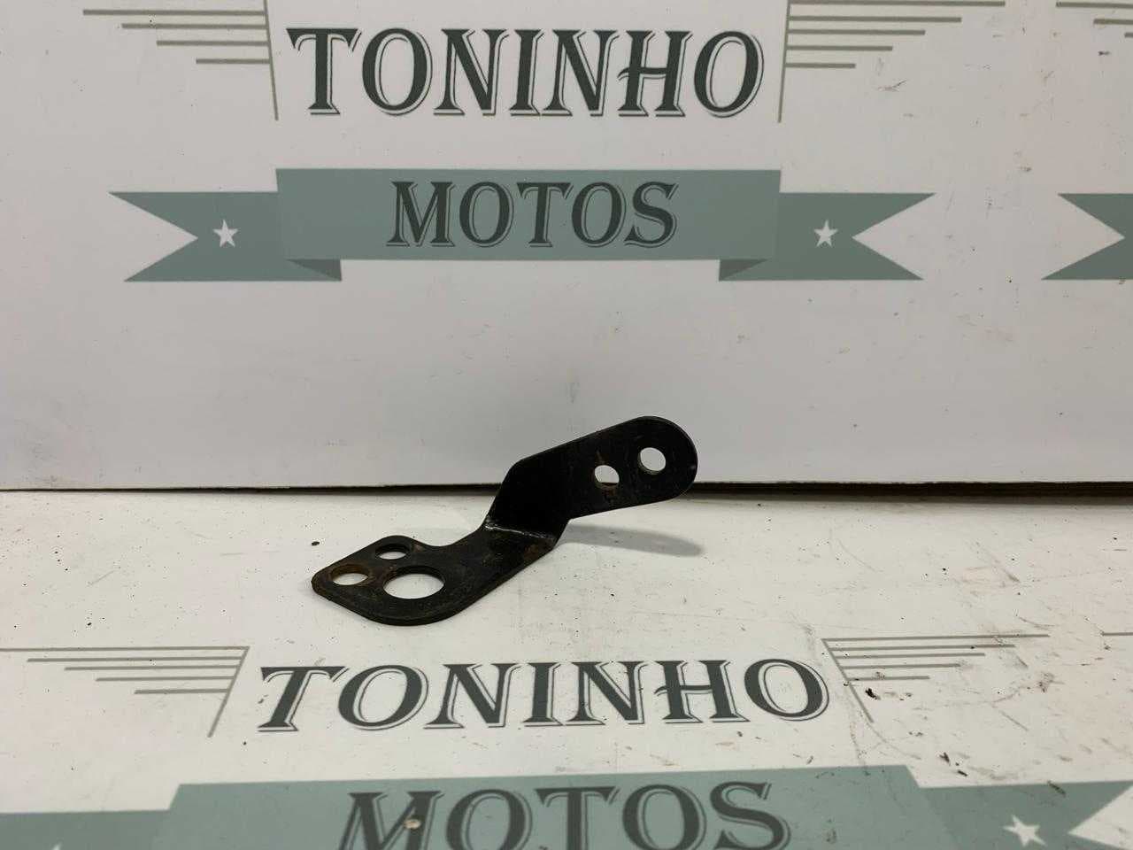 SUPORTE PISCA DIANTEIRO ESQUERDO HONDA XLR125 1997 / XR200