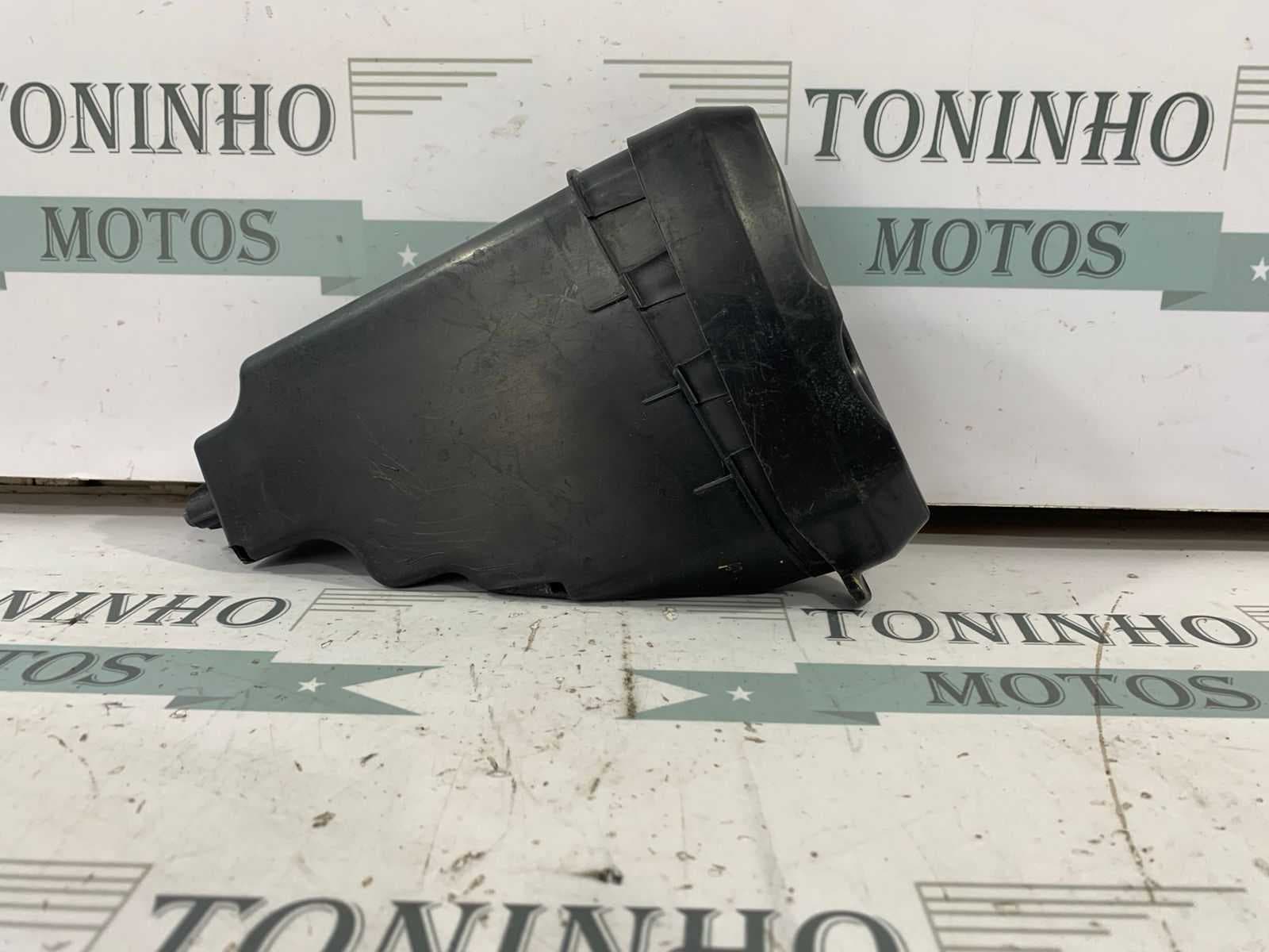 CAIXA COM TAMPA DE FERRAMENTAS HONDA FAN / TITAN 150 / 160 2014 À 2023
