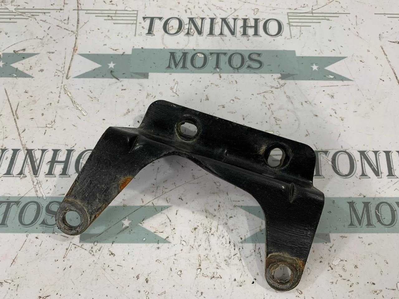 SUPORTE DIANTEIRO LADO DIREITO DAFRA KANSAS 150 2010/2011