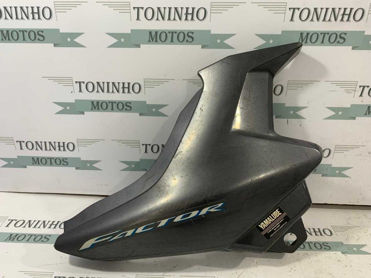 TAMPA LATERAL LADO DIREITO YAMAHA FACTOR 125 2009 Á 2016