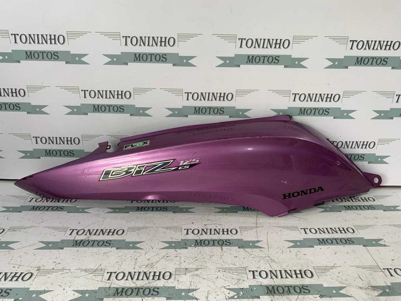 TAMPA LATERAL DIREITO HONDA BIZ 125 ES 2013 - ROSA METÁLICO