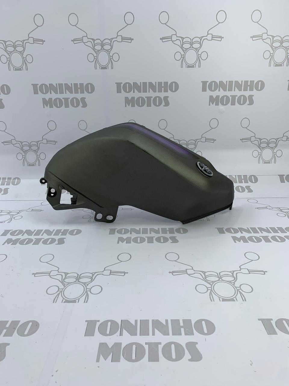 Carenagem Capa Do Tanque Direito Yamaha Yzf R15 2024/2025