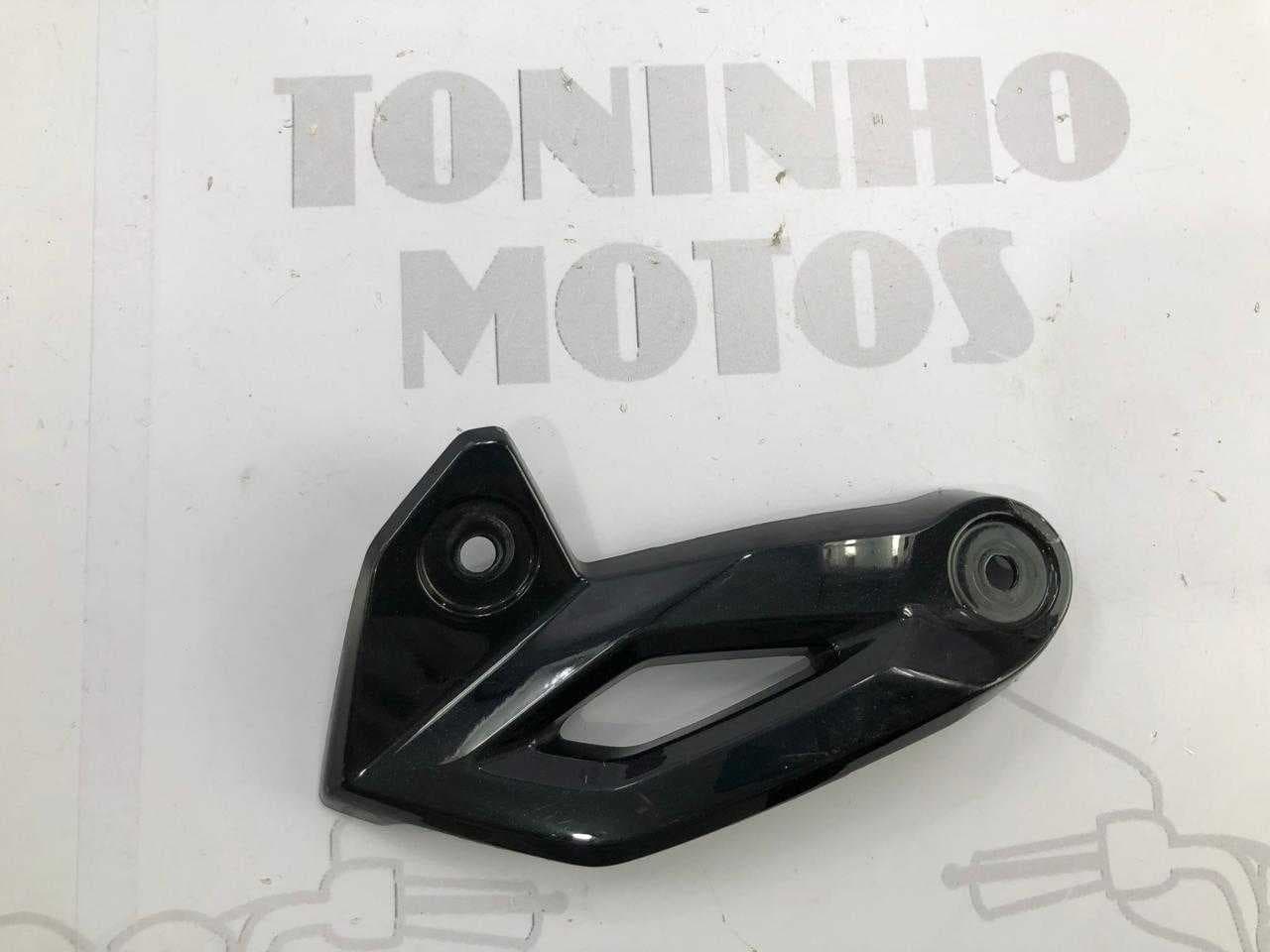 Acabamento Lateral Farol Esquerdo Yamaha Fazer 150 / Fz15