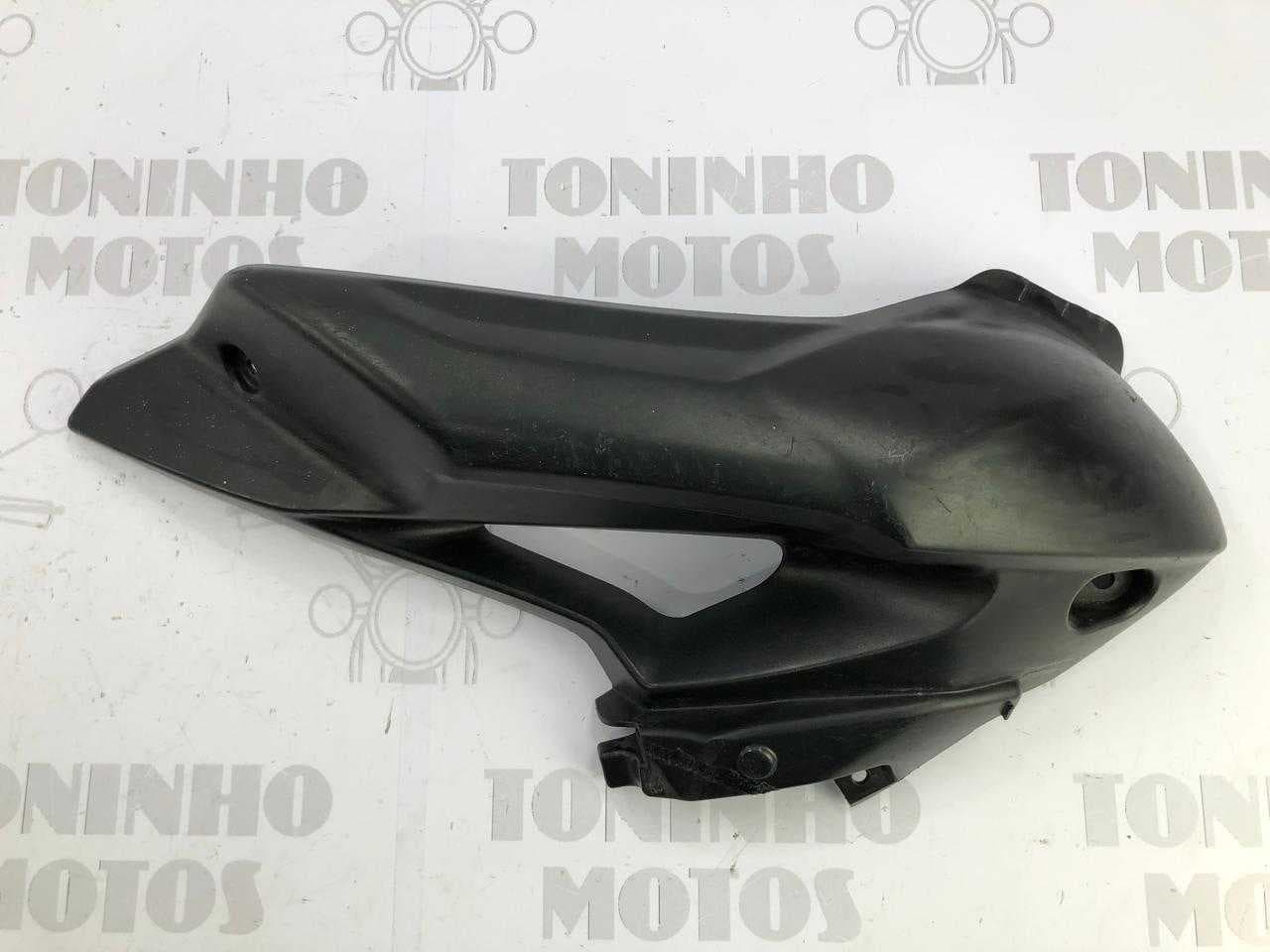 ABA DE TANQUE LADO DIREITO TRIUMPH TIGER 800 2011 À 2017