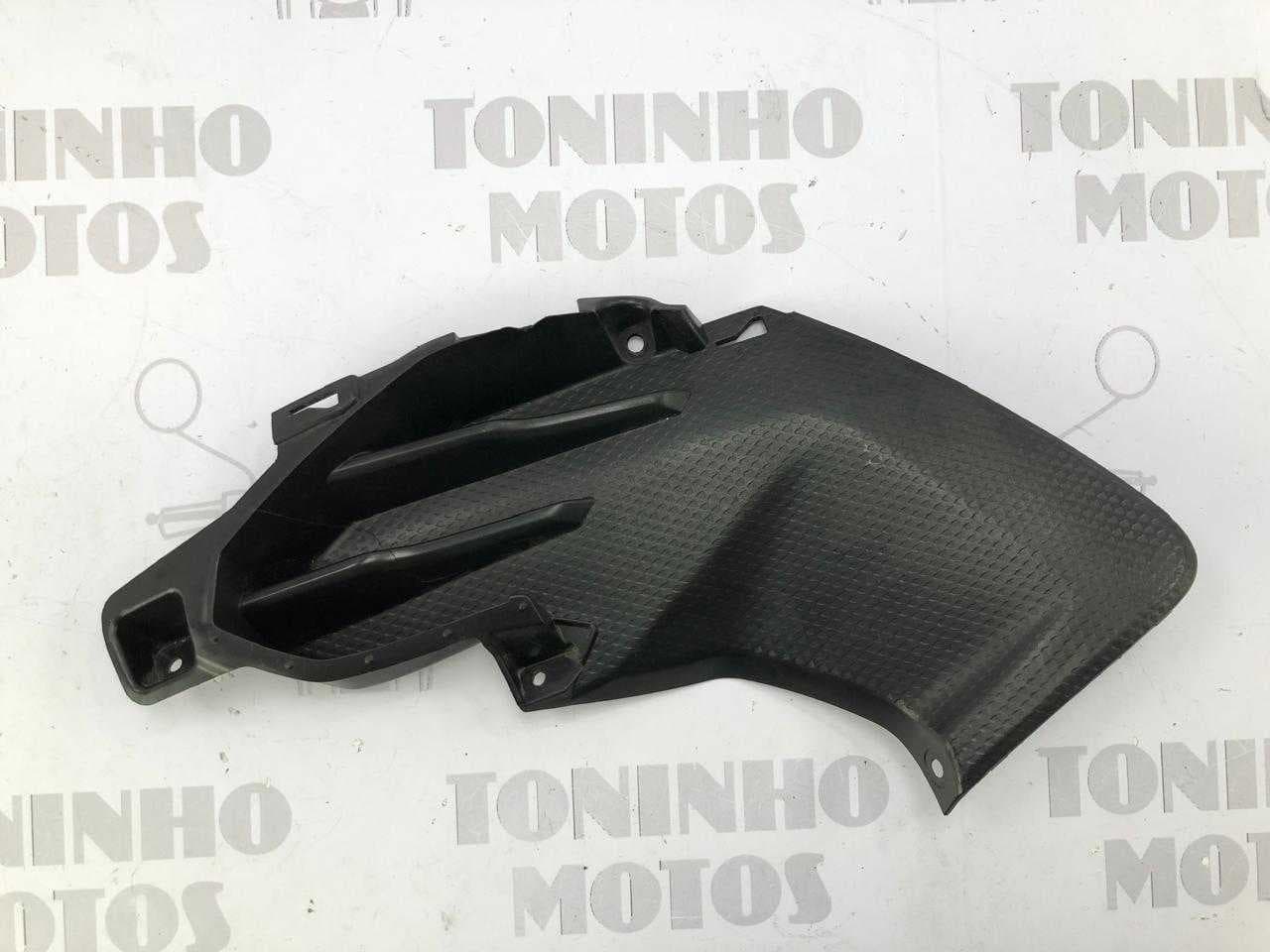 ACABAMENTO INFERIOR CAPA TANQUE ESQUERDO YAMAHA FZ25 2018
