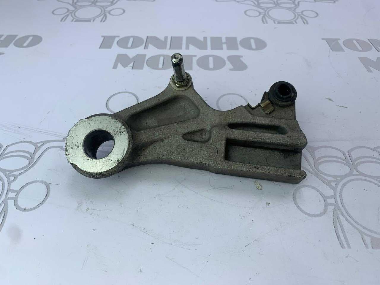 SUPORTE PINÇA FREIO TRASEIRO HONDA HORNET 2008 - SEM ABS