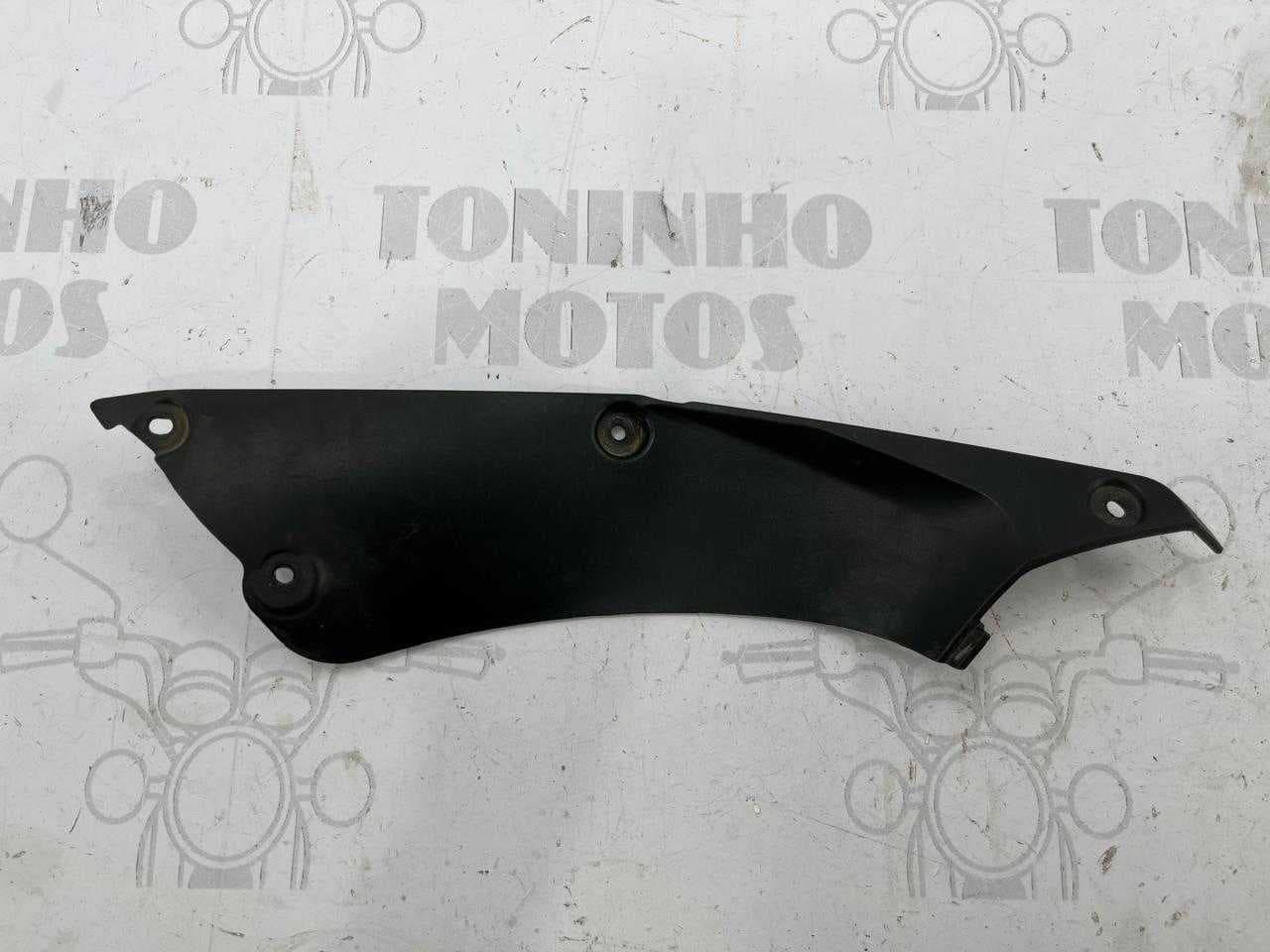 ACABAMENTO INTERNO DIREITO TRIUMPH TIGER 800 XC 2012 Á 2017