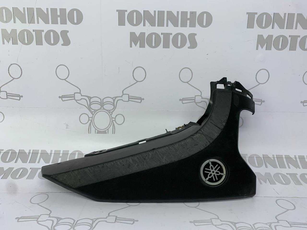 TAMPA DIANTEIRA INFERIOR ESQUERDO YAMAHA N-MAX 160 2021