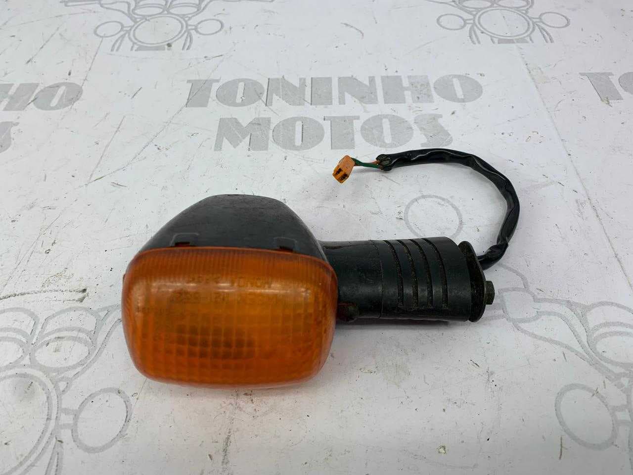 PISCA DIANTEIRO ESQUERDO / TRASEIRO DIREITO HONDA CBR600F