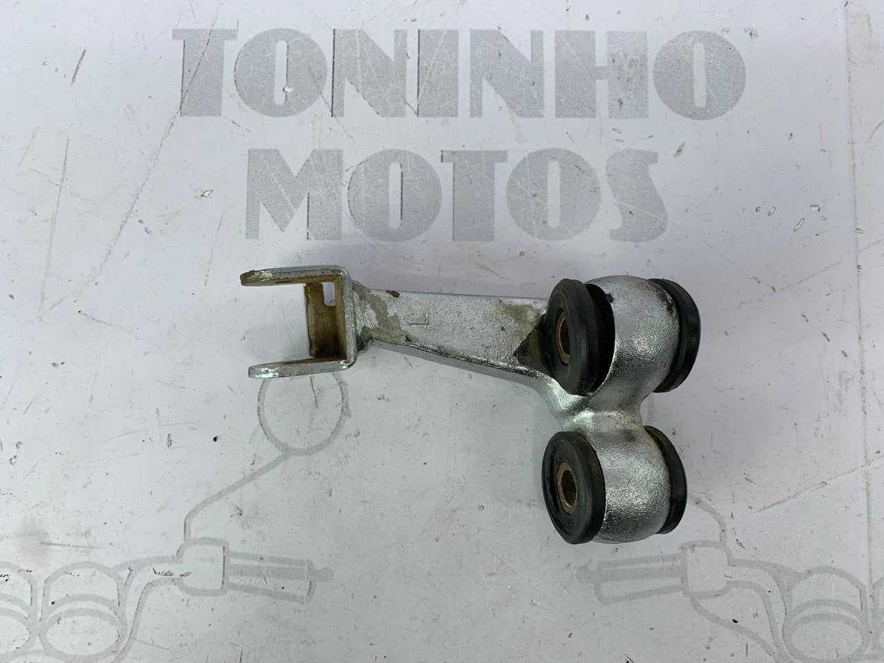 SUPORTE DE PEDALEIRA DIANTEIRA ESQUERDA YAMAHA XV250 VIRAGO