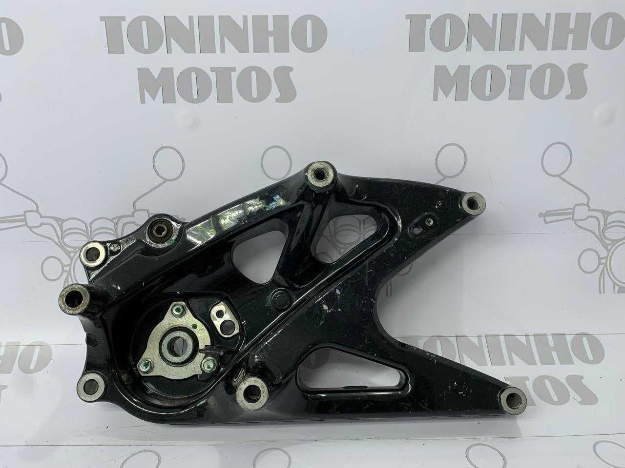BALANÇA / SUPORTE DA RODA TRASEIRA YAMAHA N-max 160 2017 a 2021