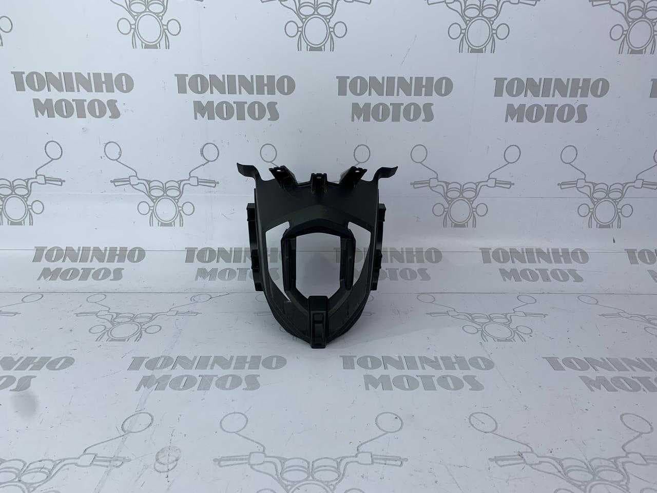 MOLDURA CENTRAL DO FAROL YAMAHA CROSSER 150 ABS 2023