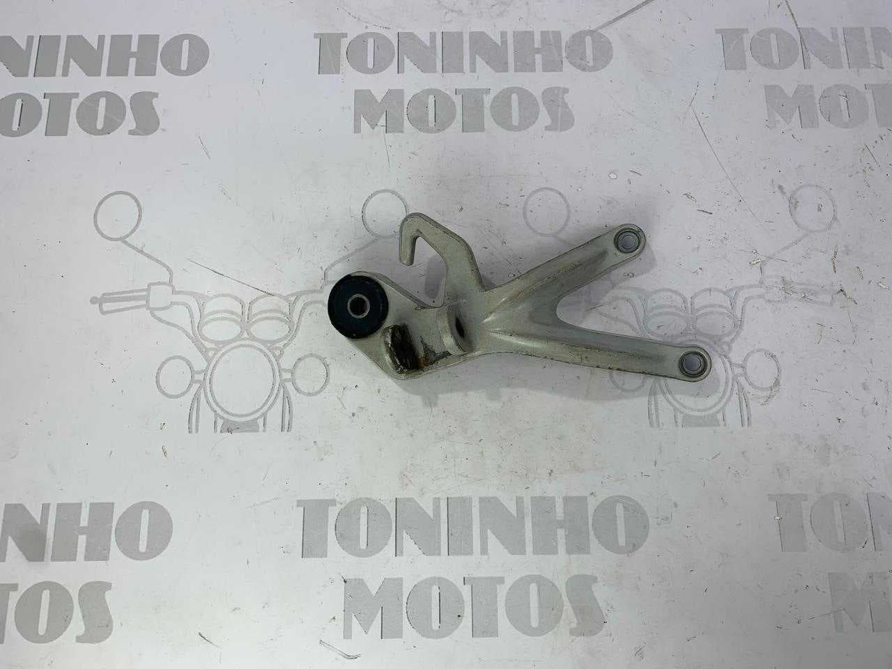 SUPORTE PEDALEIRA TRASEIRO DIREITO KASINSKI COMET 250