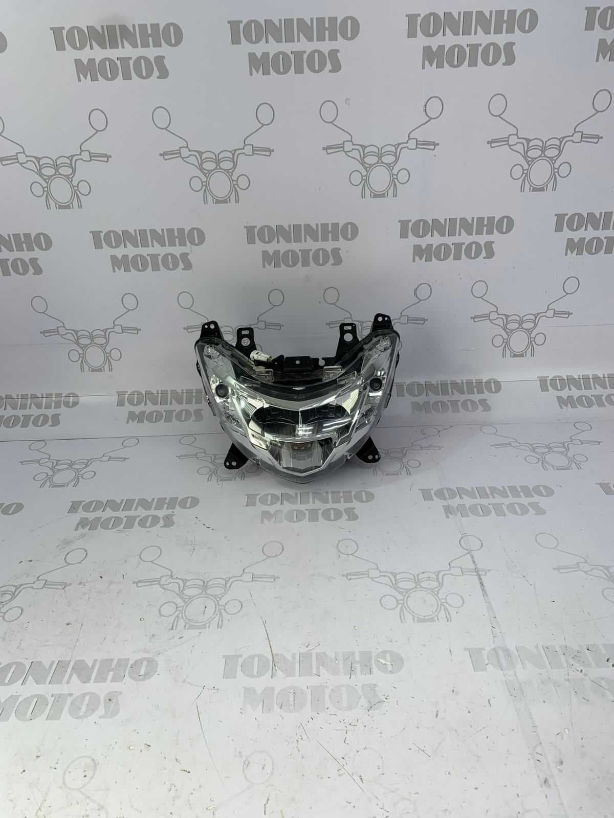 FAROL YAMAHA FLUO 125 2023 Á 2024
