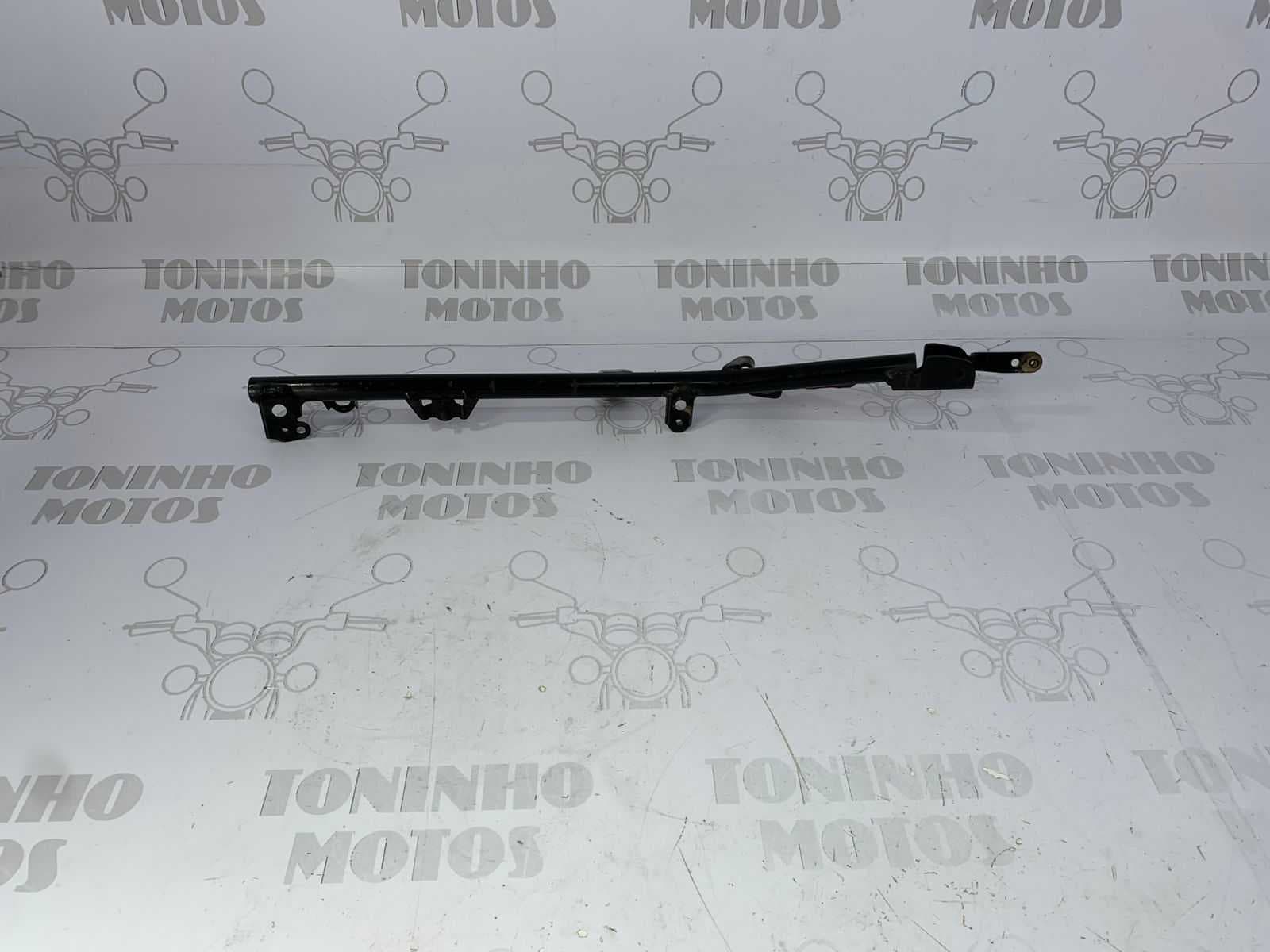 SUPORTE ESTRIVO TRASEIRO LADO DIREITO HONDA LEAD 2010 Á 2015