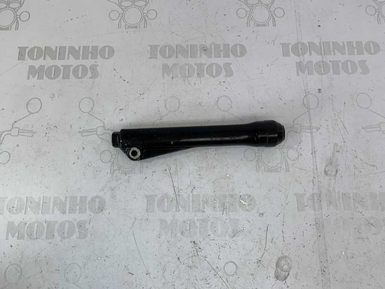 CANELA BENGALA LADO DIREITO YAMAHA CRYPTON 105 1998 Á 2004