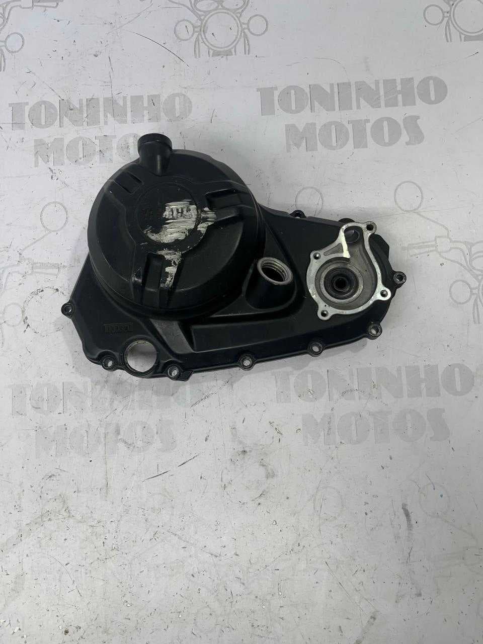 TAMPA MOTOR DIREITO YAMAHA MT 03 / YZF R3 2016 À 2023