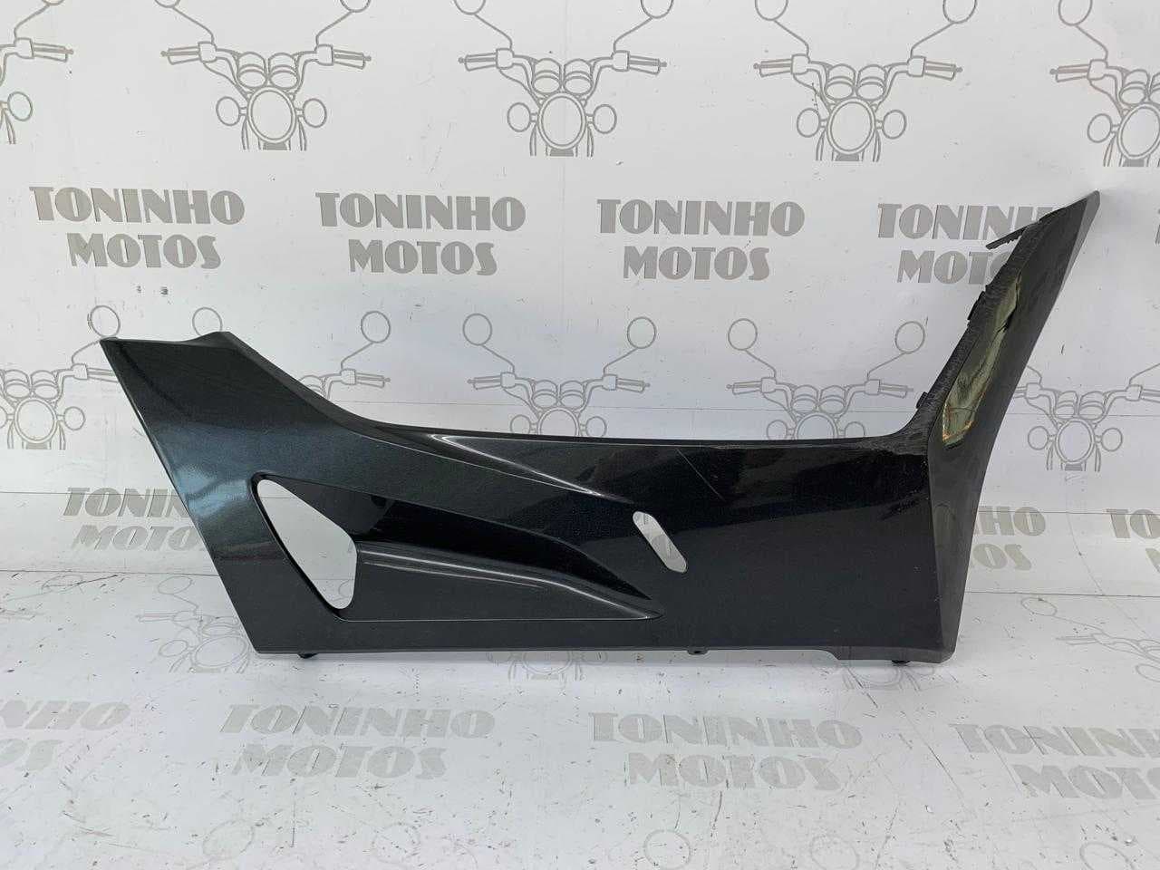 TAMPA LATERAL INFERIOR ASSOALHO DIREITO HONDA PCX 160 2023