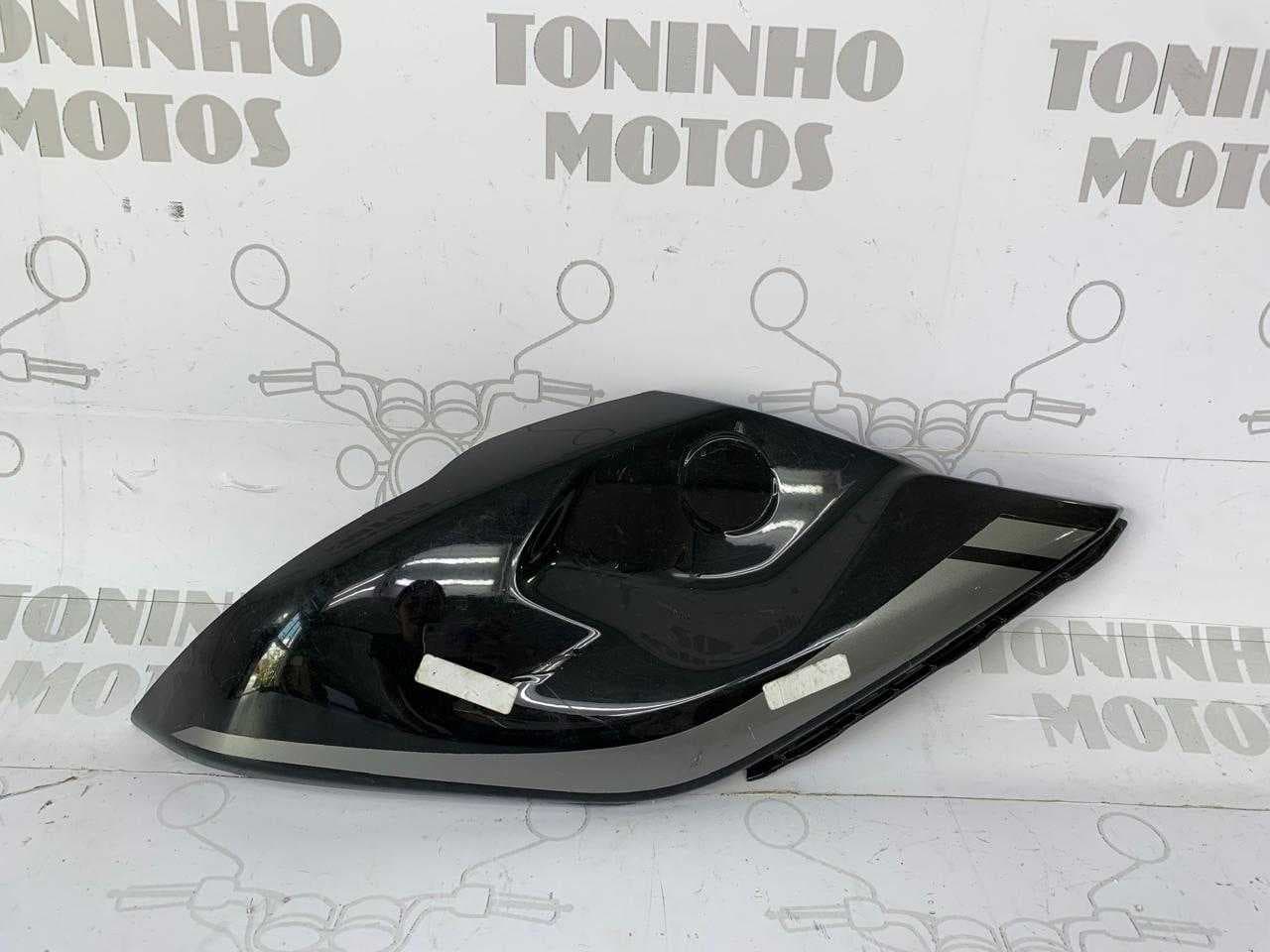 ABA DE TANQUE LADO DIREITO YAMAHA MT 03 2017 À 2022
