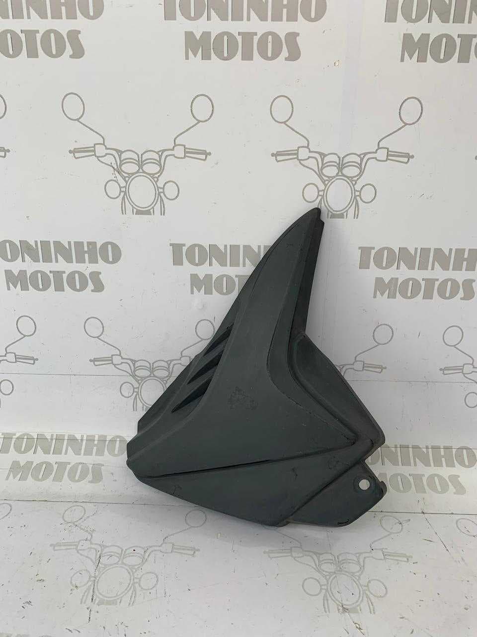 TAMPA LATERAL LADO DIREITO HONDA FAN 125 2009 À 2013