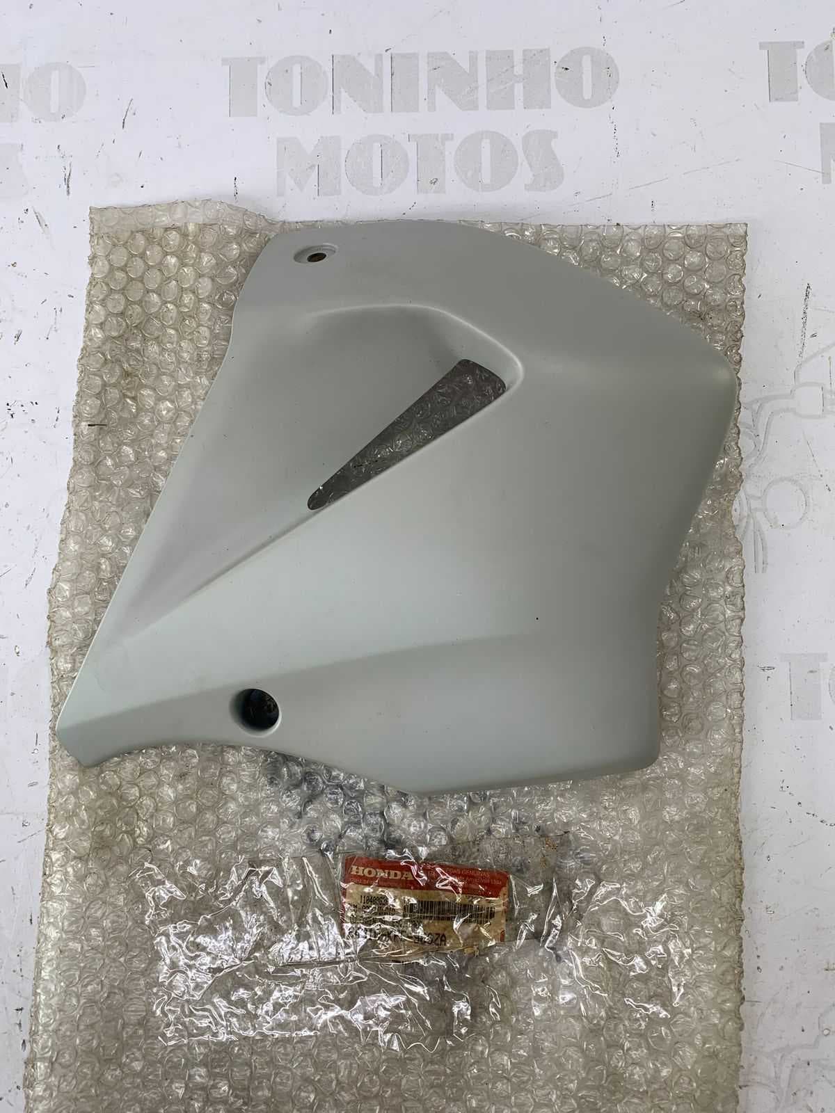 ABA TANQUE DIREITO HONDA CBX250 TWISTER 2001 À 2005