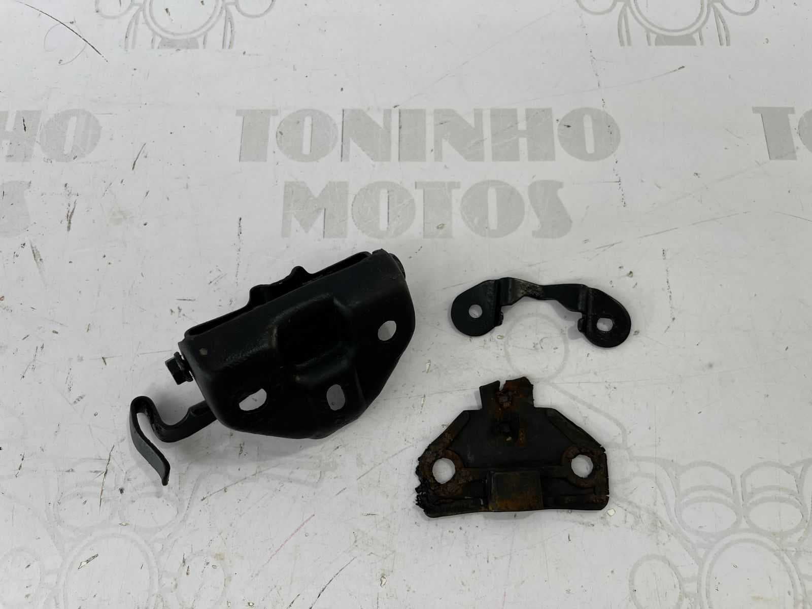 DOBRADIÇA BANCO HONDA C100 DREAM 1992 Á 1998
