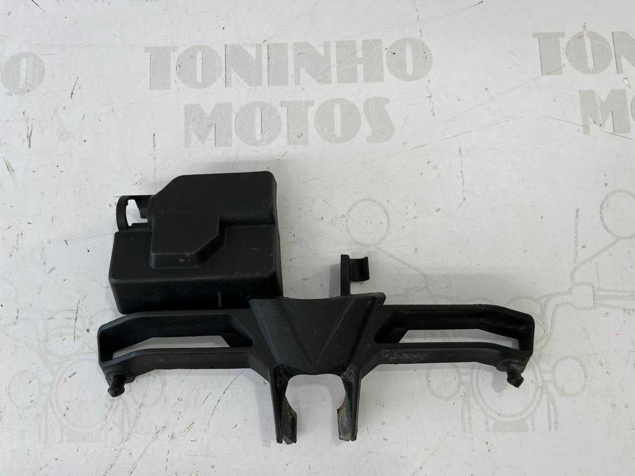 CARENAGEM CENTRAL DAS ABAS TANQUE HONDA XRE190 2016 Á 2024