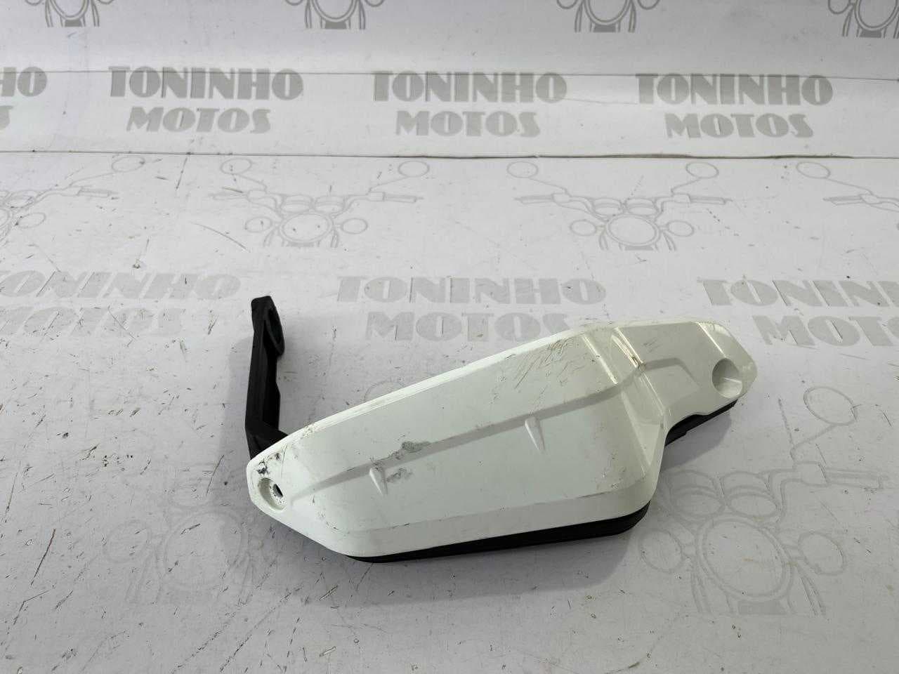 PROTETOR DE MÃO DIREITO HONDA AFRICA TWIN 2021 A 2024