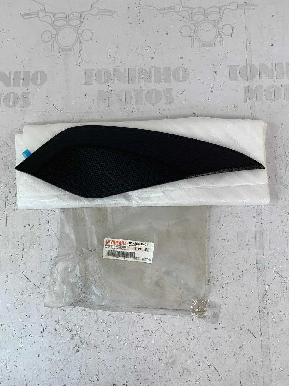 Acabamento Tanque Direito Yamaha XJ6 F 2011/ XJ6 N 2011