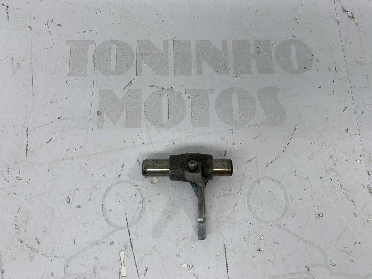 GARFO TRAMBULADOR 2° CAIXA MARCHA YAMAHA DT 200