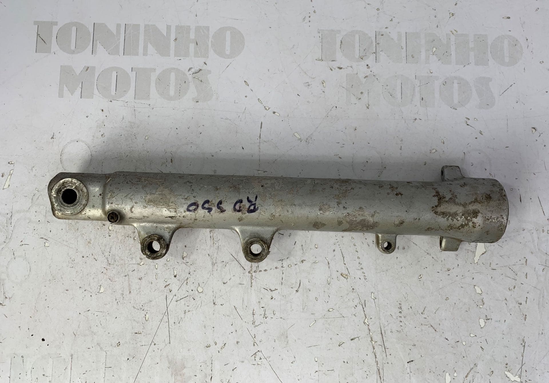 CANELA BENGALA ESQUERDO YAMAHA RD 350 FREIO Á DISCO 1986