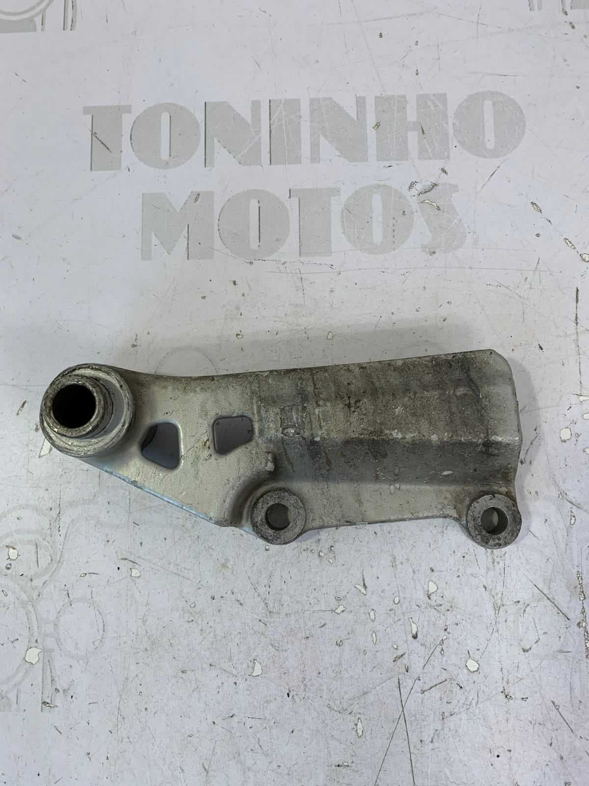 SUPORTE PINÇA FREIO TRASEIRO YAMAHA RD 350 1986 Á 1993