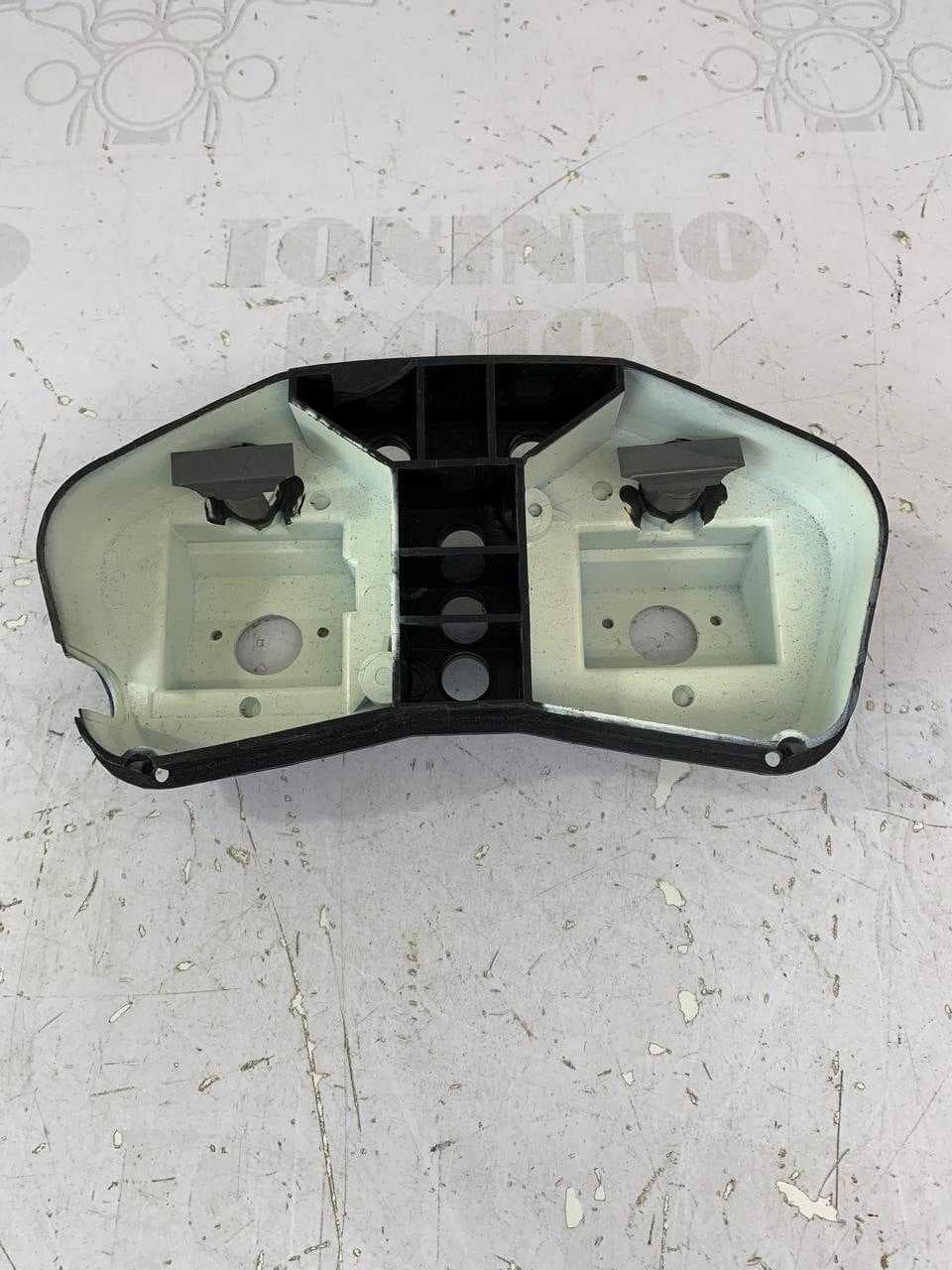 CARCAÇA PAINEL INFERIOR YAMAHA RD 125 / RD 135 1985 À 1991