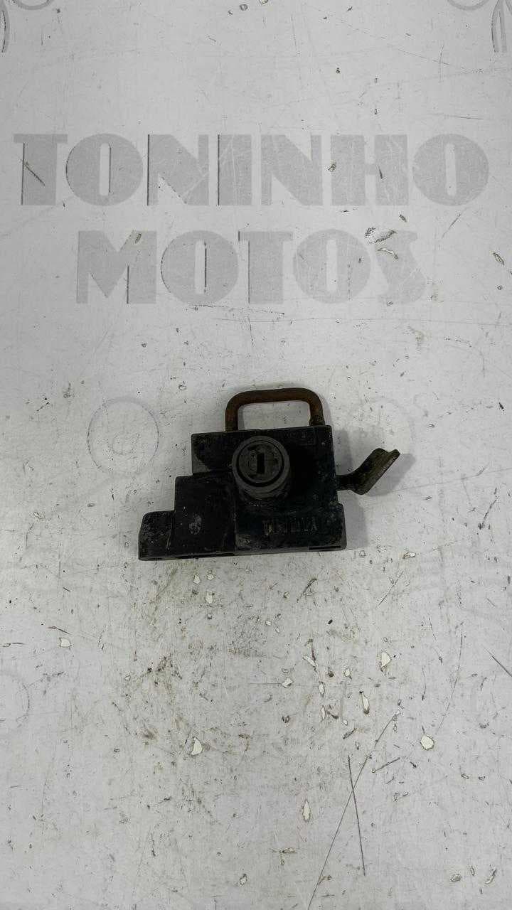 TRAVA BANCO LADO DIREITO YAMAHA RDZ 125 / RDZ 135