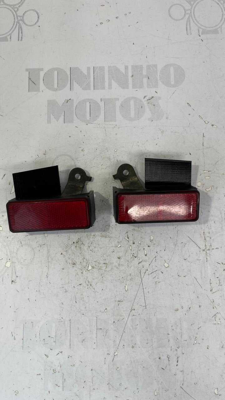 JOGO OLHO GATO REFLETOR LATERAL YAMAHA RDZ 125 / RDZ 135