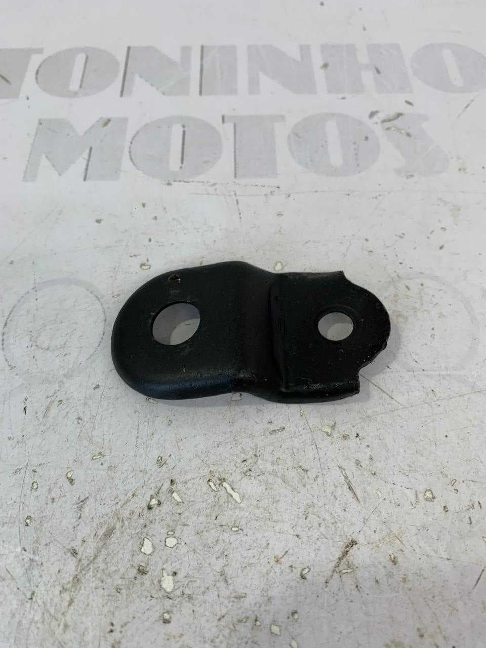 SUPORTE PISCA TRASEIRO ESQUERDO YAMAHA RDZ 125 II / RDZ 135