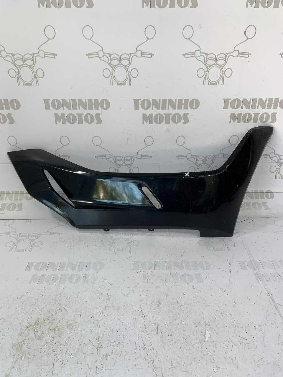 TAMPA LATERAL DIREITO INFERIOR ASSOALHO HONDA PCX 150 2019