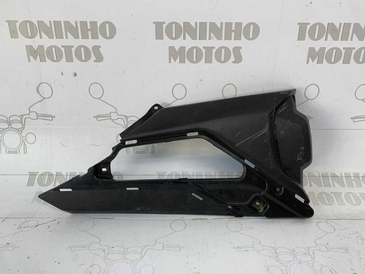 TAMPA LATERAL INFERIOR DIREITO YAMAHA FZ25 2018 Á 2024