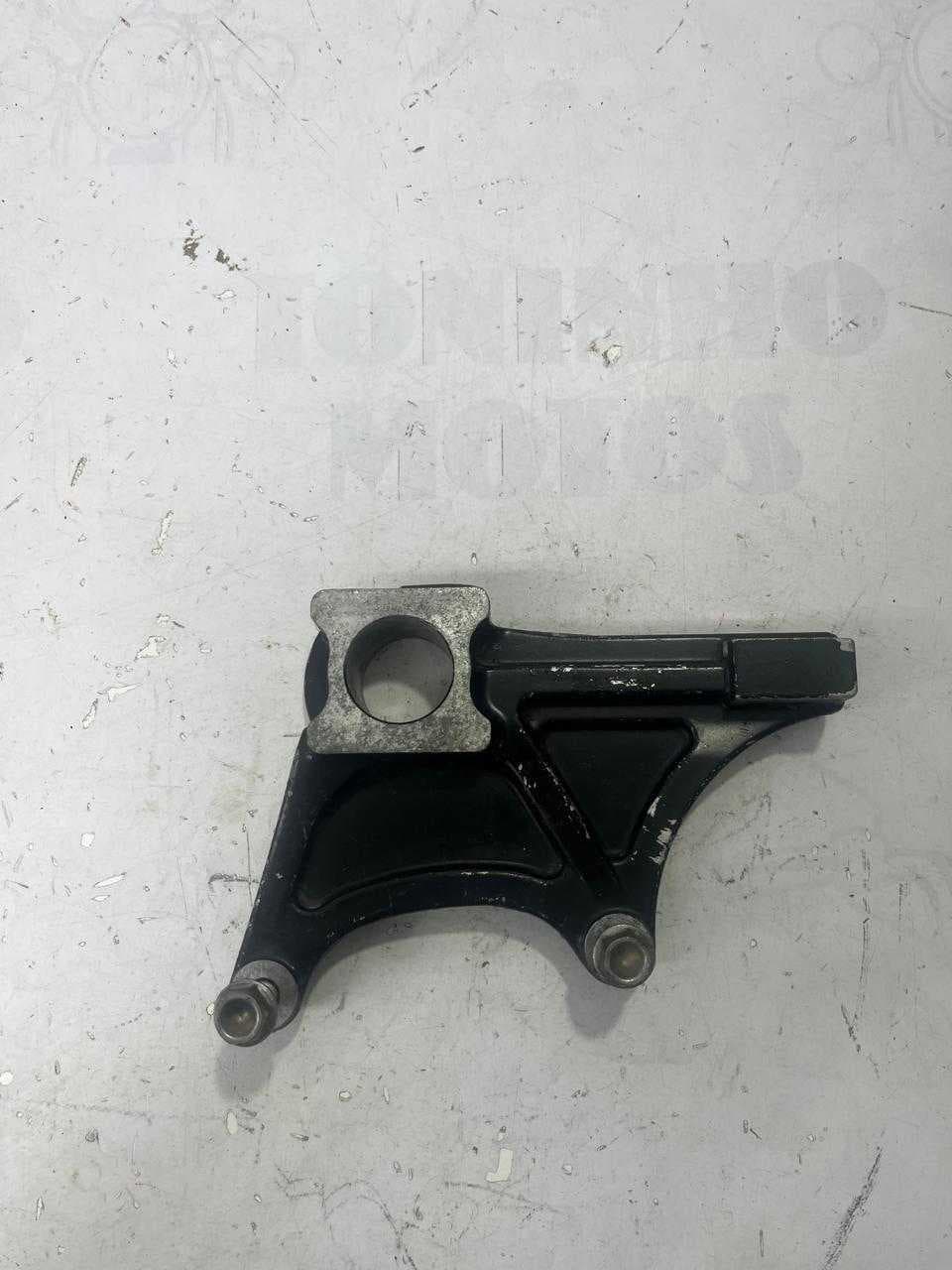 SUPORTE PINÇA FREIO TRASEIRO SUZUKI GSXR 1000 SRAD 2006/2007