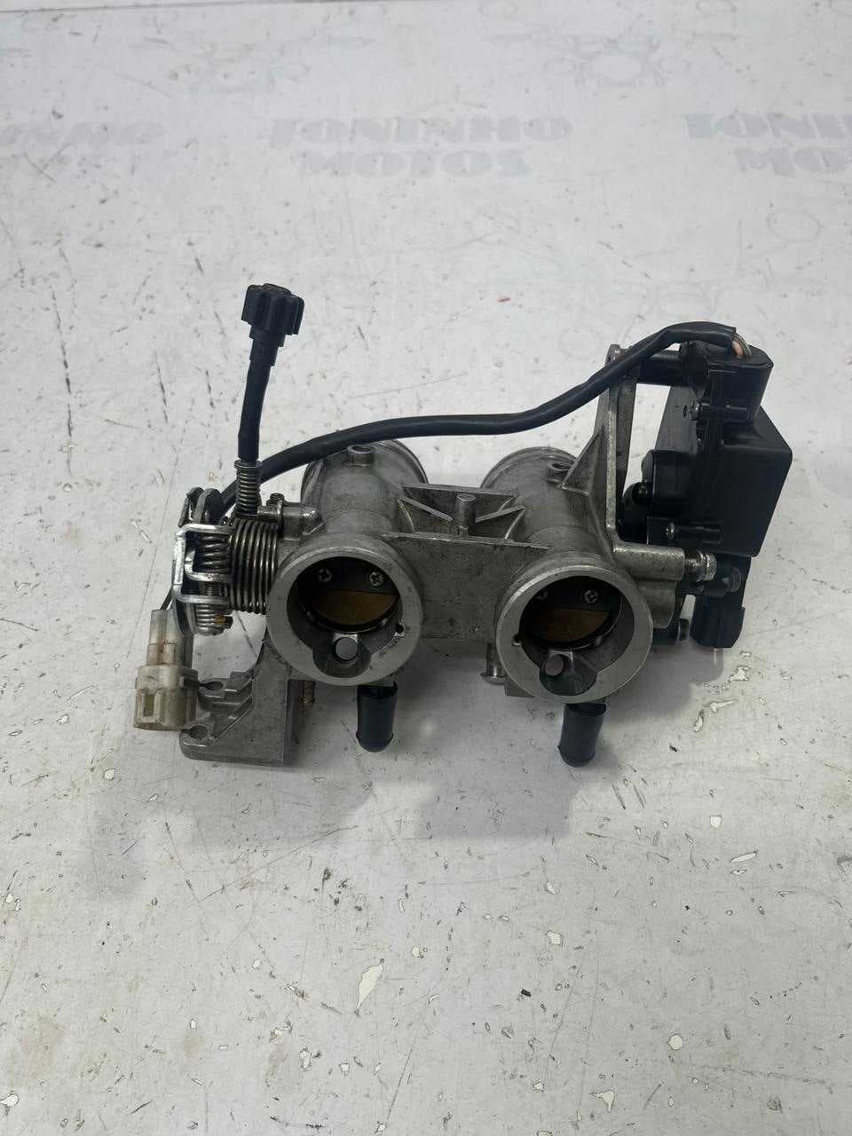 CORPO INJEÇÃO KAWASAKI NINJA 300 / Z300 / VERSYS 300 2013