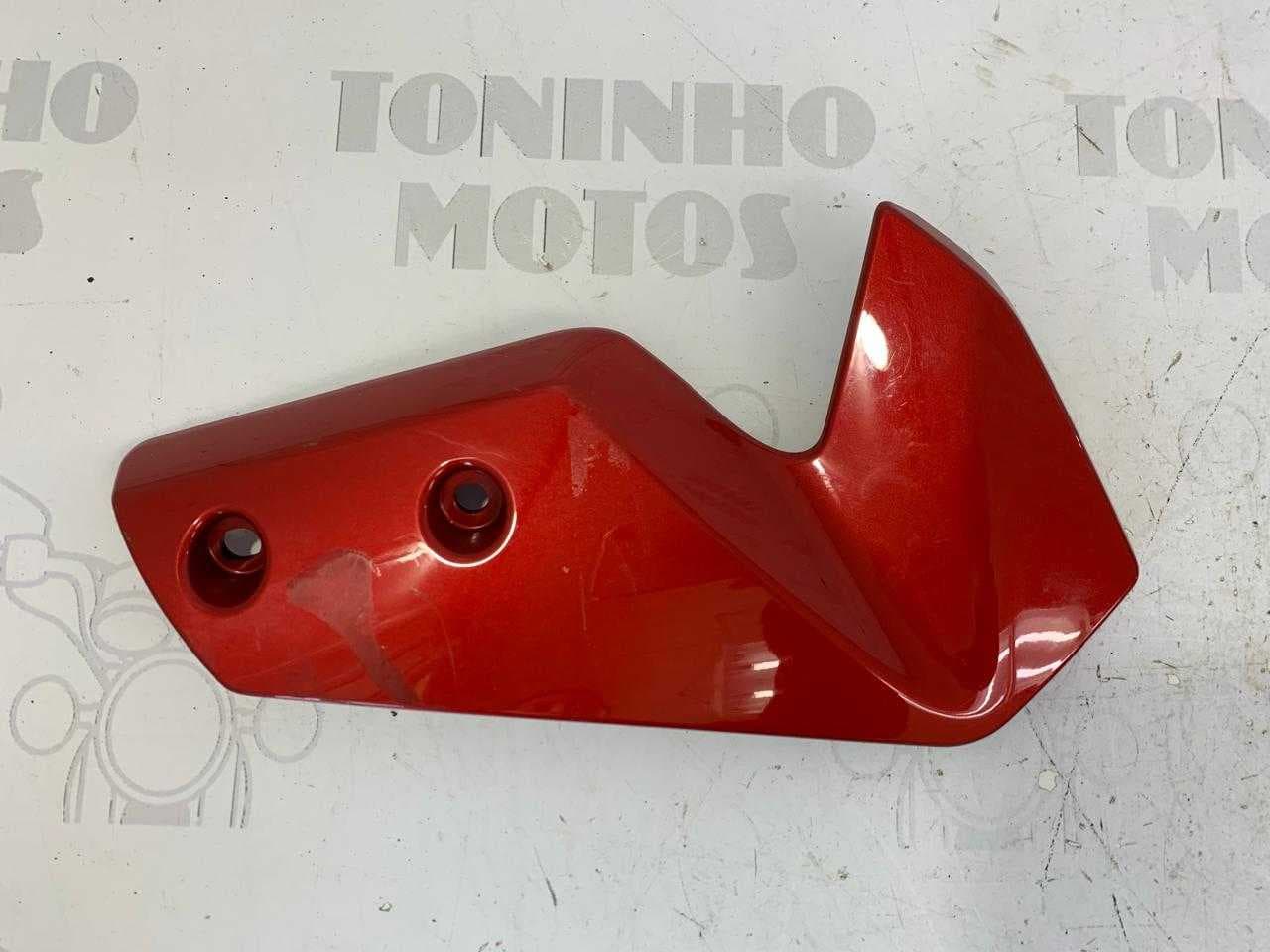 ACABAMENTO PARALAMA DIANTEIRO ESQUERDO TRIUMPH TIGER 900 GT