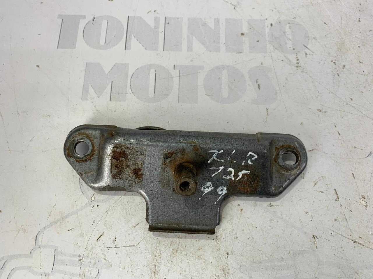 SUPORTE DO TANQUE HONDA XLR 125 1997 / XR 200 1994 / NX 200